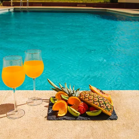 Salero Apartment *